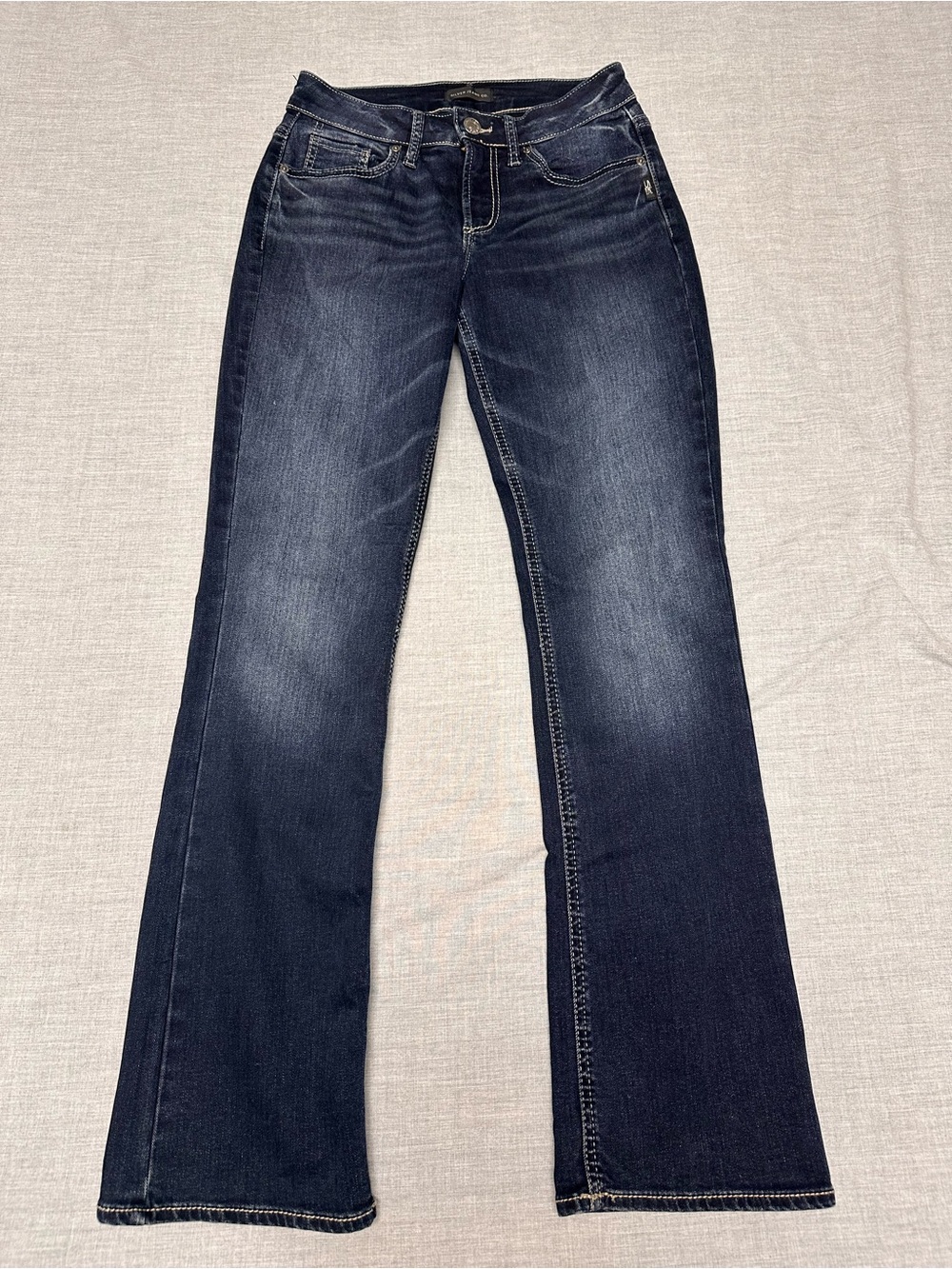 💙 VINTAGE STYLE SILVER JEANS CO. SUKI SLIM BOOTCUT 💙